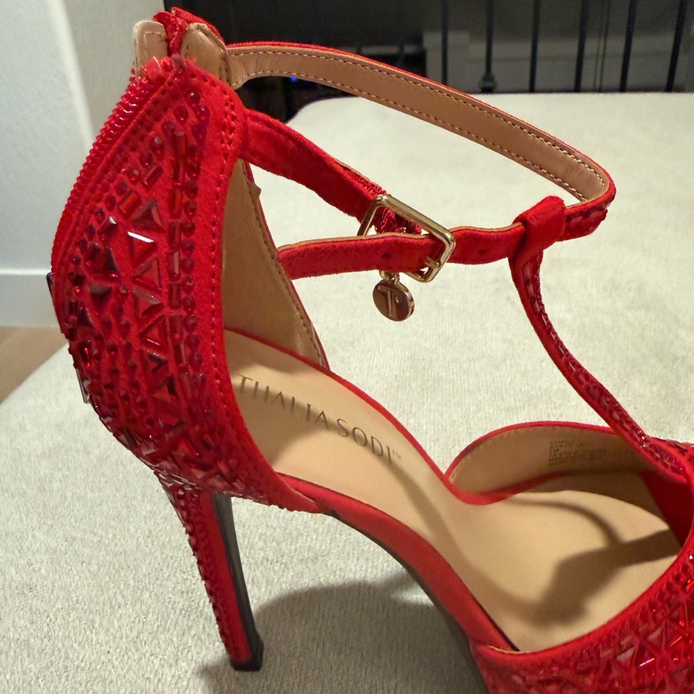 Thalia Sodi Red T-Strap Platform Stiletto Heels with Geometric Embellishments - Picture 4 of 9